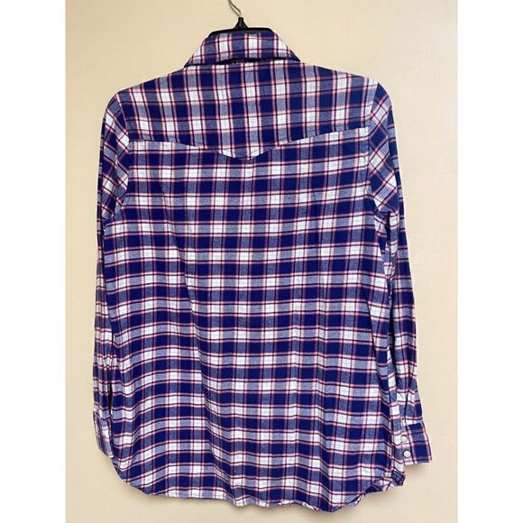 Forever21 flannel shirt with pearl snap buttons - Picture 5 of 5